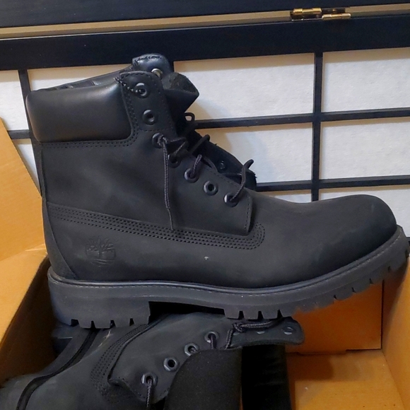 Tameline  size 8 man's - Picture 2 of 10